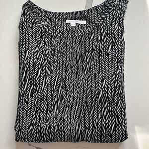 Chico’s Black and White Tunic Top